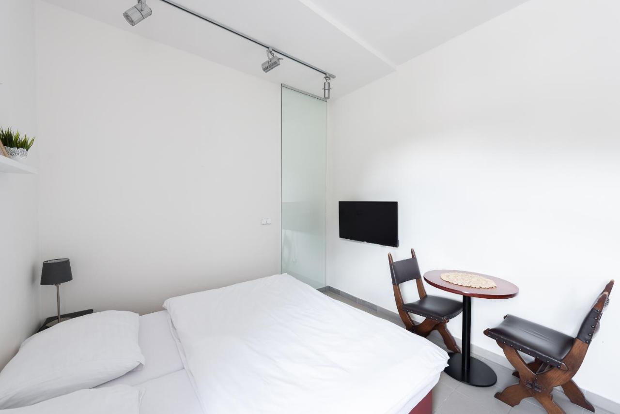 Apartman Muzeum Obchodu Karlštejn Buitenkant foto